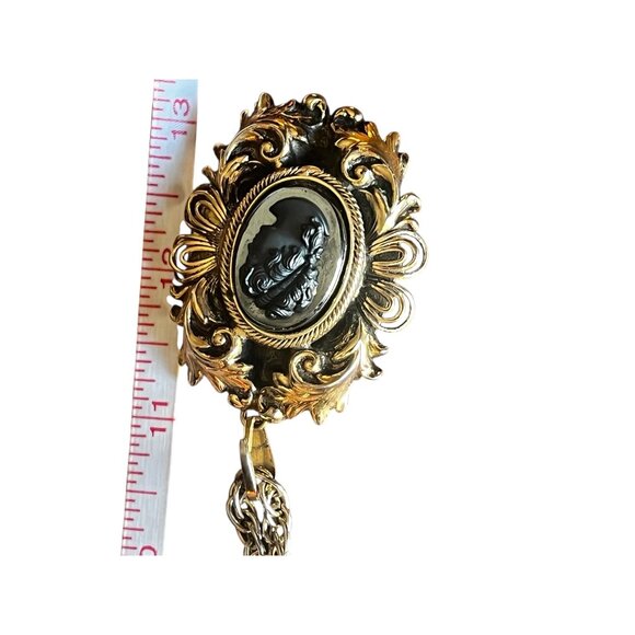 Lot of Two Pendant & Faux Cameo Necklace Sets Vintage Locket and Portrait - Picture 4 of 16